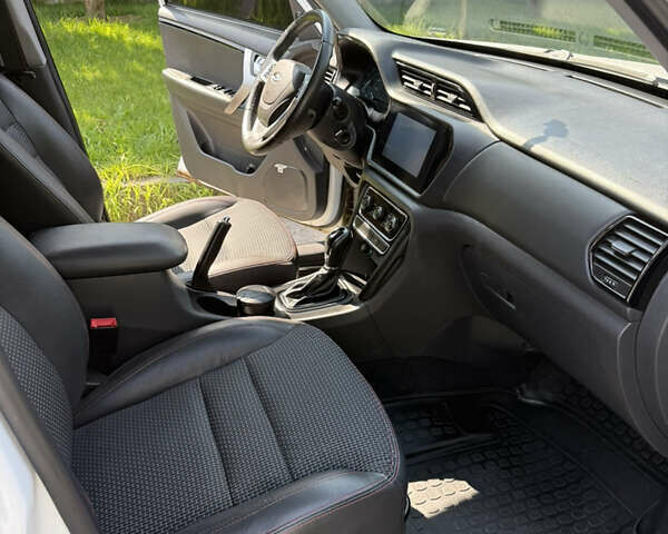 Білий Чері Tiggo 3, об'ємом двигуна 1.6 л та пробігом 58 тис. км за 8000 $, фото 14 на Automoto.ua