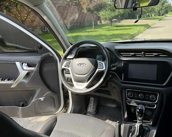 Білий Чері Tiggo 3, об'ємом двигуна 1.6 л та пробігом 58 тис. км за 8000 $, фото 10 на Automoto.ua