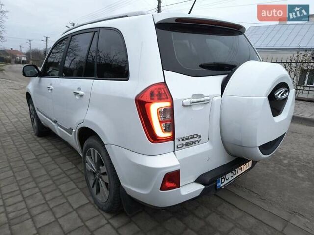 Белый Чери Tiggo 3, объемом двигателя 1.6 л и пробегом 68 тыс. км за 8500 $, фото 13 на Automoto.ua