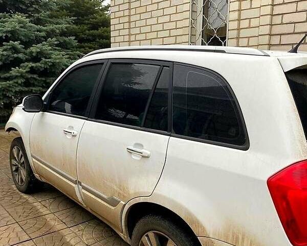 Белый Чери Tiggo 3, объемом двигателя 1.6 л и пробегом 90 тыс. км за 4700 $, фото 4 на Automoto.ua