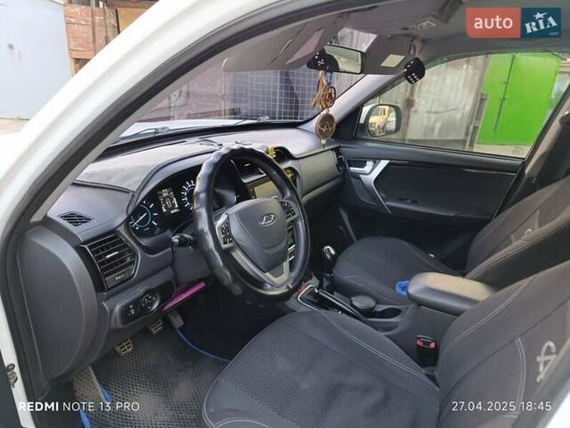 Белый Чери Tiggo 3, объемом двигателя 1.6 л и пробегом 82 тыс. км за 9500 $, фото 1 на Automoto.ua