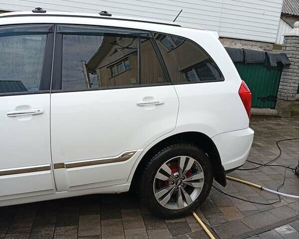 Белый Чери Tiggo 3, объемом двигателя 1.6 л и пробегом 50 тыс. км за 7800 $, фото 11 на Automoto.ua