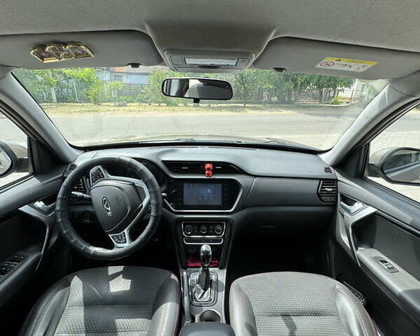 Коричневий Чері Tiggo 3, об'ємом двигуна 1.6 л та пробігом 142 тис. км за 8300 $, фото 4 на Automoto.ua