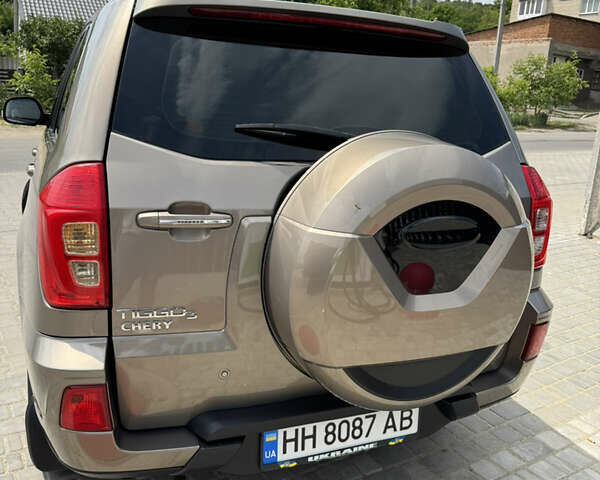 Коричневий Чері Tiggo 3, об'ємом двигуна 1.6 л та пробігом 142 тис. км за 8300 $, фото 3 на Automoto.ua