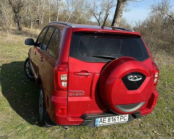 Червоний Чері Tiggo 3, об'ємом двигуна 1.6 л та пробігом 111 тис. км за 8500 $, фото 3 на Automoto.ua