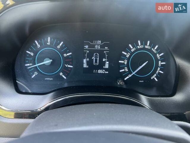 Червоний Чері Tiggo 3, об'ємом двигуна 1.6 л та пробігом 111 тис. км за 8500 $, фото 9 на Automoto.ua