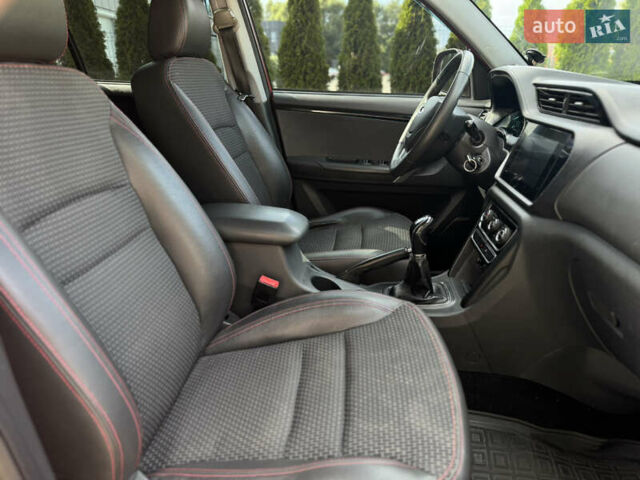 Червоний Чері Tiggo 3, об'ємом двигуна 1.6 л та пробігом 163 тис. км за 6400 $, фото 8 на Automoto.ua