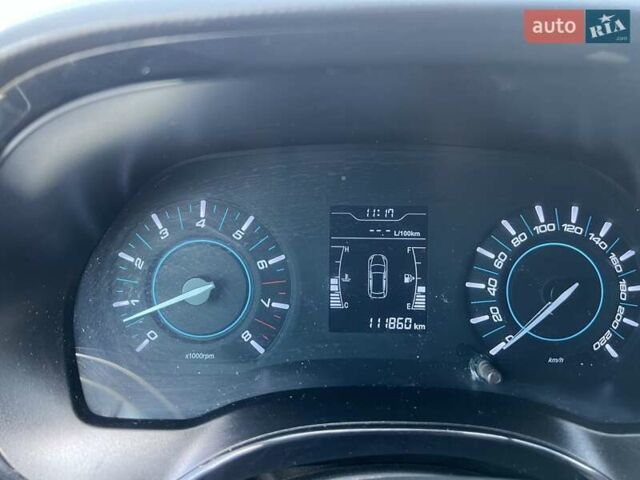 Червоний Чері Tiggo 3, об'ємом двигуна 1.6 л та пробігом 111 тис. км за 8500 $, фото 10 на Automoto.ua