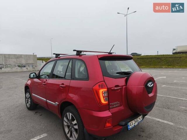 Червоний Чері Tiggo 3, об'ємом двигуна 1.6 л та пробігом 40 тис. км за 8000 $, фото 3 на Automoto.ua