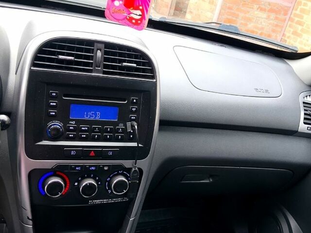 Серый Чери Tiggo 3, объемом двигателя 1.6 л и пробегом 119 тыс. км за 6500 $, фото 4 на Automoto.ua