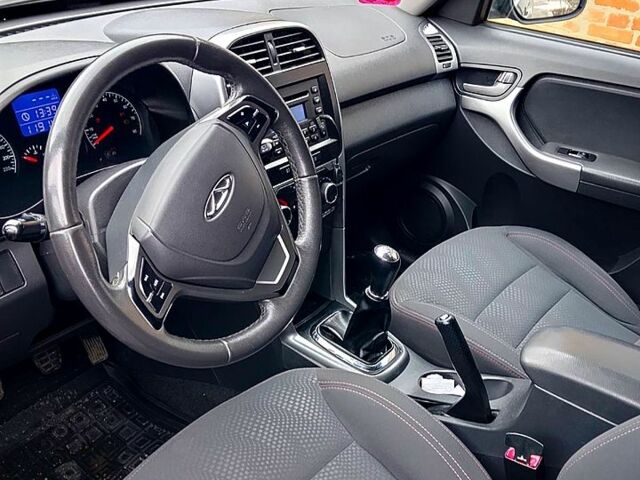 Серый Чери Tiggo 3, объемом двигателя 1.6 л и пробегом 119 тыс. км за 6500 $, фото 3 на Automoto.ua