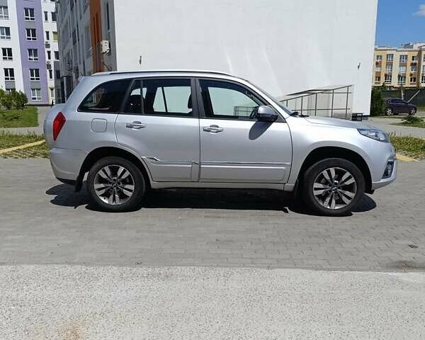 Сірий Чері Tiggo 3, об'ємом двигуна 1.6 л та пробігом 100 тис. км за 11000 $, фото 3 на Automoto.ua