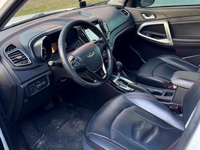 Белый Чери Tiggo 5, объемом двигателя 2 л и пробегом 151 тыс. км за 9750 $, фото 2 на Automoto.ua