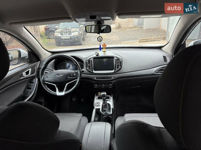 Білий Чері Tiggo 7, об'ємом двигуна 1.5 л та пробігом 80 тис. км за 9900 $, фото 15 на Automoto.ua