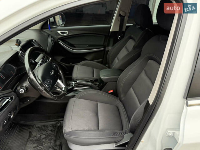 Білий Чері Tiggo 7, об'ємом двигуна 1.5 л та пробігом 80 тис. км за 9900 $, фото 10 на Automoto.ua