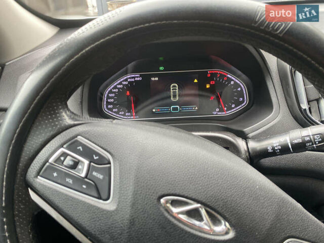 Білий Чері Tiggo 7, об'ємом двигуна 1.5 л та пробігом 145 тис. км за 8000 $, фото 15 на Automoto.ua