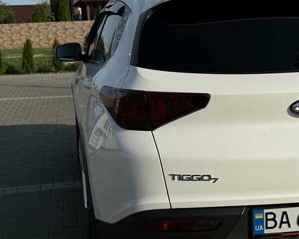 Білий Чері Tiggo 7, об'ємом двигуна 1.5 л та пробігом 29 тис. км за 12900 $, фото 3 на Automoto.ua