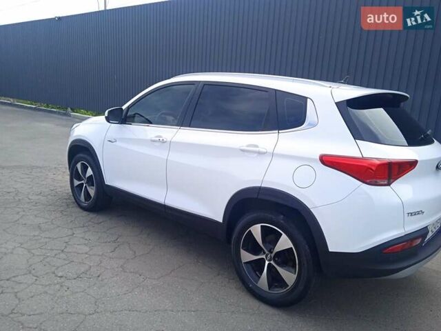 Белый Чери Tiggo 7, объемом двигателя 1.5 л и пробегом 45 тыс. км за 12500 $, фото 15 на Automoto.ua