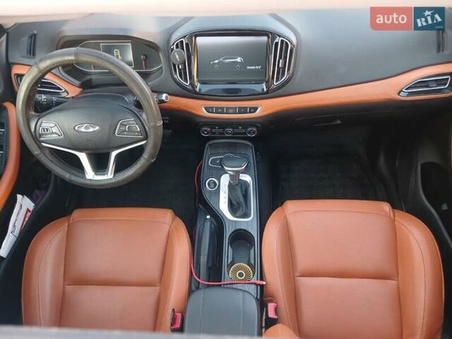 Помаранчевий Чері Tiggo 7, об'ємом двигуна 1.5 л та пробігом 71 тис. км за 13200 $, фото 6 на Automoto.ua