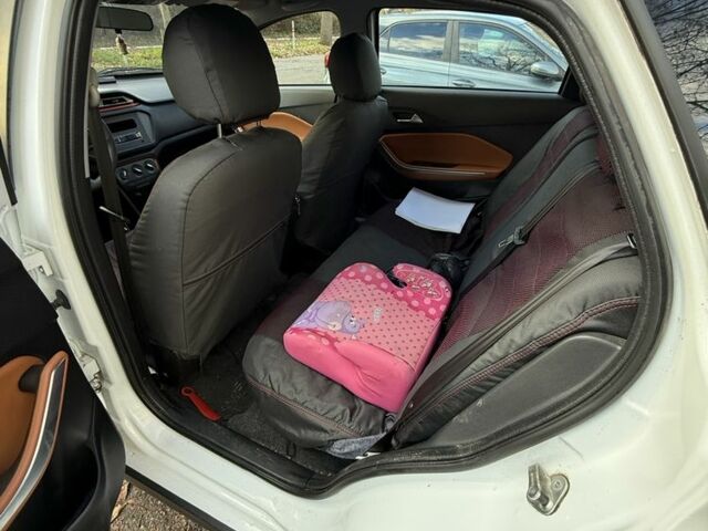 Білий Чері Тігго, об'ємом двигуна 1.5 л та пробігом 58 тис. км за 6394 $, фото 9 на Automoto.ua