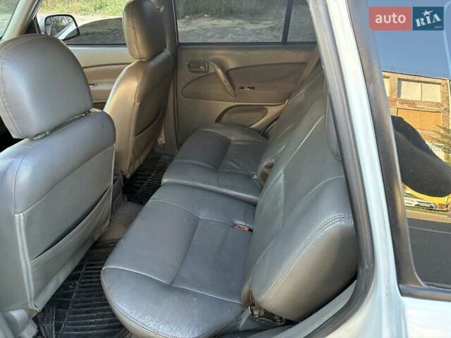 Белый Чери Тигго, объемом двигателя 2.4 л и пробегом 159 тыс. км за 3000 $, фото 4 на Automoto.ua