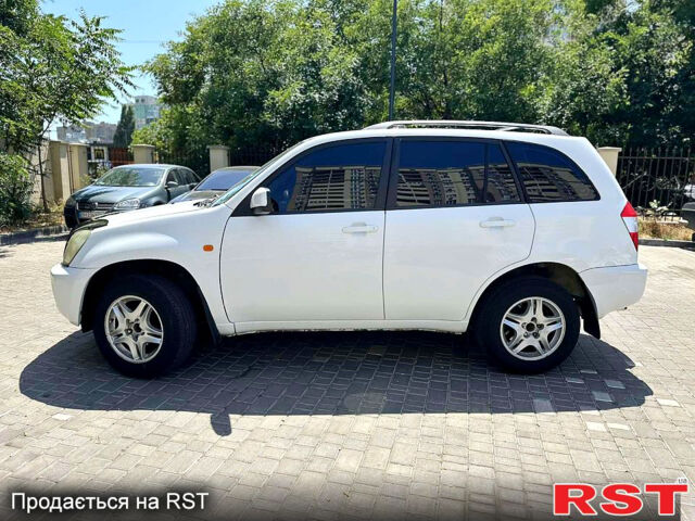 Белый Чери Тигго, объемом двигателя 2 л и пробегом 178 тыс. км за 3499 $, фото 2 на Automoto.ua
