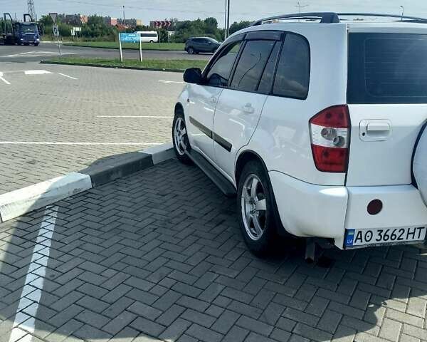 Чери Тигго 2007 в Мукачеве на Automoto.ua Белый Чери Тигго, объемом двигателя 2 л и пробегом 172 тыс. км за 3100 $, фото 3 на Automoto.ua
