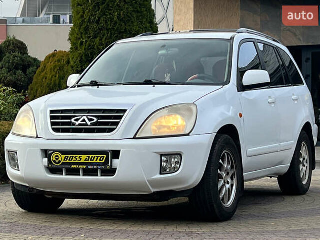 Белый Чери Тигго, объемом двигателя 2.4 л и пробегом 119 тыс. км за 4500 $, фото 2 на Automoto.ua