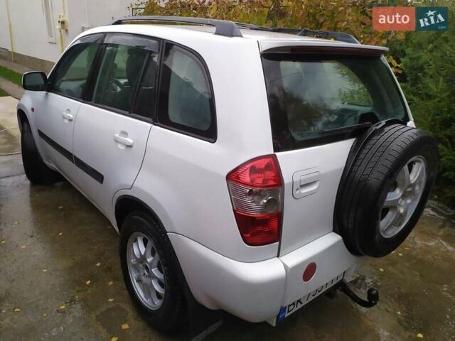 Белый Чери Тигго, объемом двигателя 2.4 л и пробегом 130 тыс. км за 3400 $, фото 3 на Automoto.ua