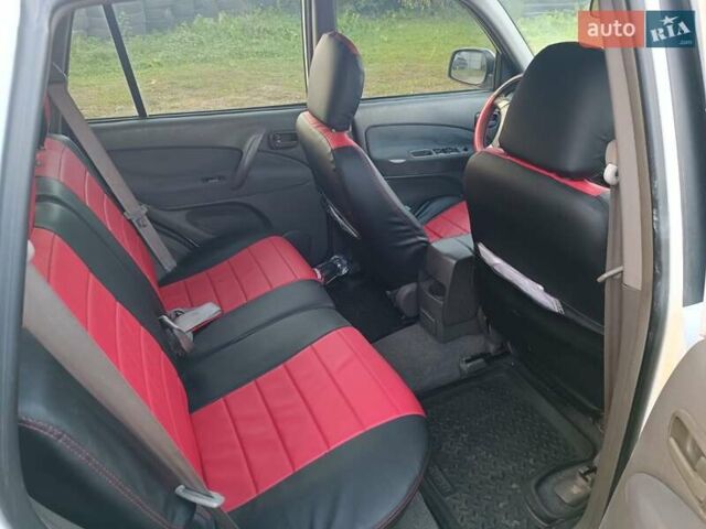 Белый Чери Тигго, объемом двигателя 2.4 л и пробегом 119 тыс. км за 3900 $, фото 9 на Automoto.ua