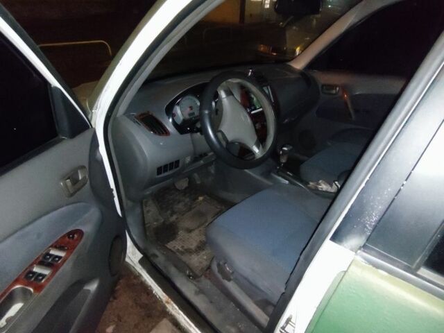 Білий Чері Тігго, об'ємом двигуна 2.4 л та пробігом 340 тис. км за 2300 $, фото 7 на Automoto.ua