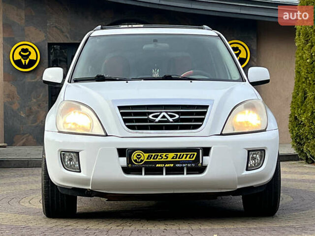 Белый Чери Тигго, объемом двигателя 2.4 л и пробегом 119 тыс. км за 4500 $, фото 1 на Automoto.ua