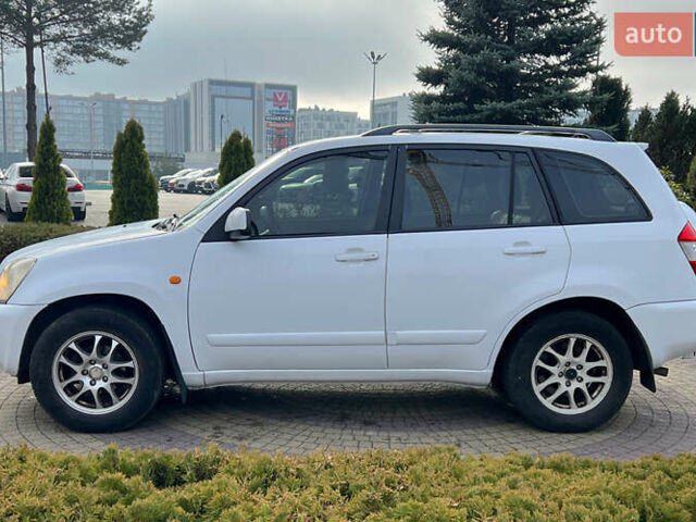 Белый Чери Тигго, объемом двигателя 2.4 л и пробегом 119 тыс. км за 4500 $, фото 3 на Automoto.ua