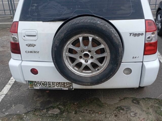 Білий Чері Тігго, об'ємом двигуна 2.4 л та пробігом 170 тис. км за 2000 $, фото 4 на Automoto.ua