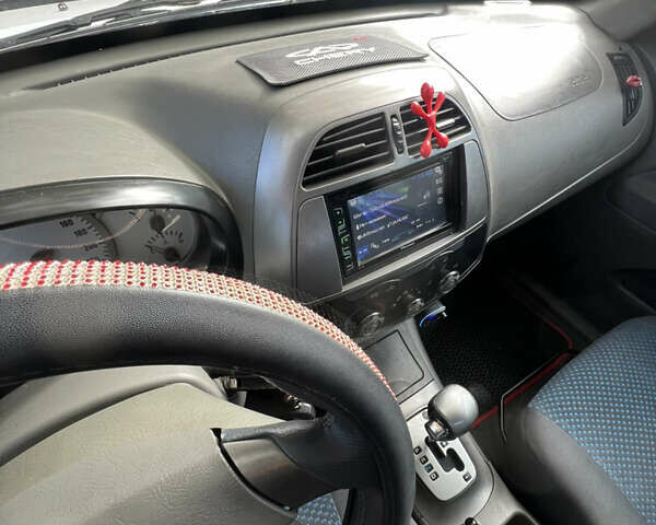 Белый Чери Тигго, объемом двигателя 2.4 л и пробегом 107 тыс. км за 4700 $, фото 11 на Automoto.ua