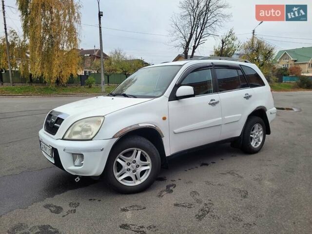 Белый Чери Тигго, объемом двигателя 2 л и пробегом 261 тыс. км за 3500 $, фото 1 на Automoto.ua