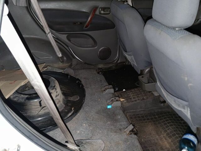 Білий Чері Тігго, об'ємом двигуна 2.4 л та пробігом 340 тис. км за 2300 $, фото 6 на Automoto.ua