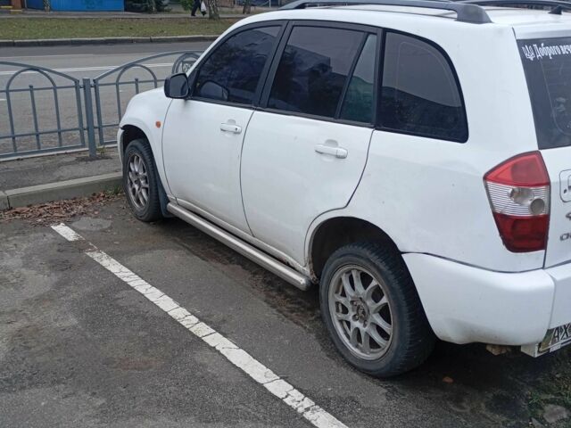 Білий Чері Тігго, об'ємом двигуна 2.4 л та пробігом 170 тис. км за 2000 $, фото 2 на Automoto.ua