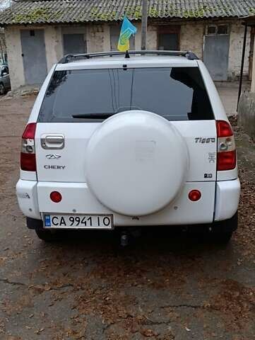 Белый Чери Тигго, объемом двигателя 2 л и пробегом 275 тыс. км за 2700 $, фото 5 на Automoto.ua