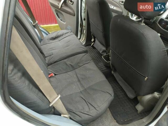 Белый Чери Тигго, объемом двигателя 2.4 л и пробегом 130 тыс. км за 3400 $, фото 8 на Automoto.ua