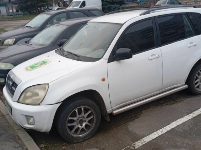 Білий Чері Тігго, об'ємом двигуна 2.4 л та пробігом 170 тис. км за 2000 $, фото 1 на Automoto.ua