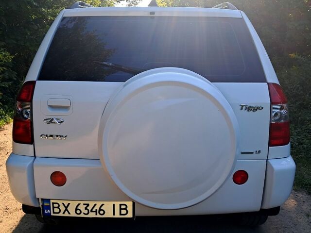 Білий Чері Тігго, об'ємом двигуна 1.6 л та пробігом 162 тис. км за 4500 $, фото 1 на Automoto.ua