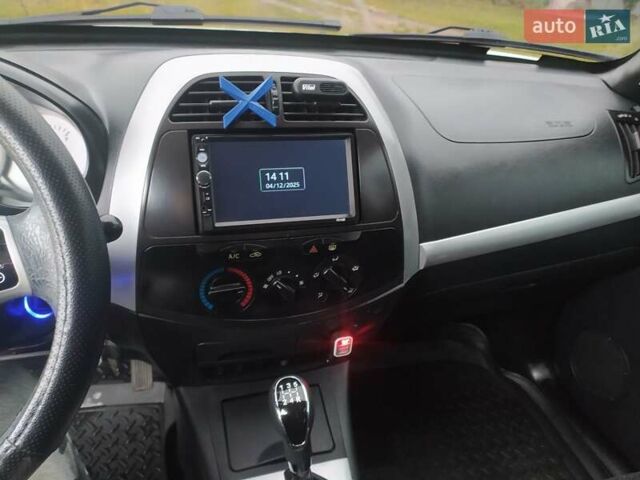 Білий Чері Тігго, об'ємом двигуна 1.6 л та пробігом 168 тис. км за 4500 $, фото 13 на Automoto.ua