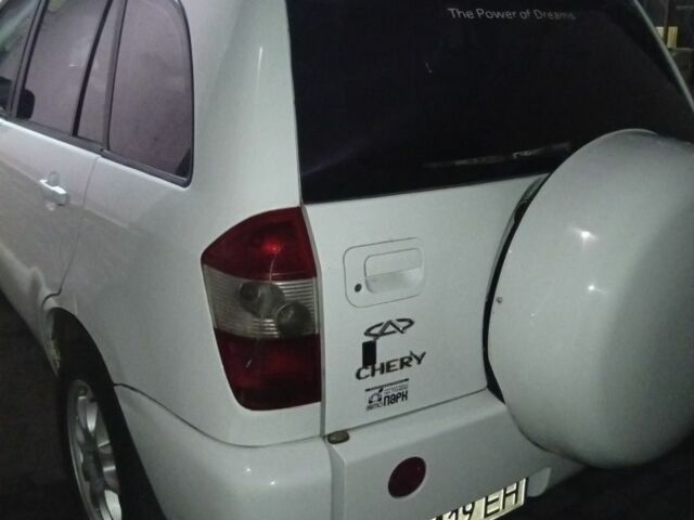 Білий Чері Тігго, об'ємом двигуна 2 л та пробігом 60 тис. км за 4500 $, фото 1 на Automoto.ua