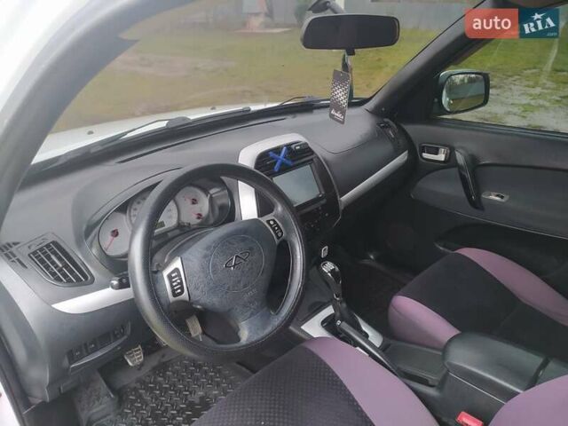 Білий Чері Тігго, об'ємом двигуна 1.6 л та пробігом 168 тис. км за 4500 $, фото 11 на Automoto.ua