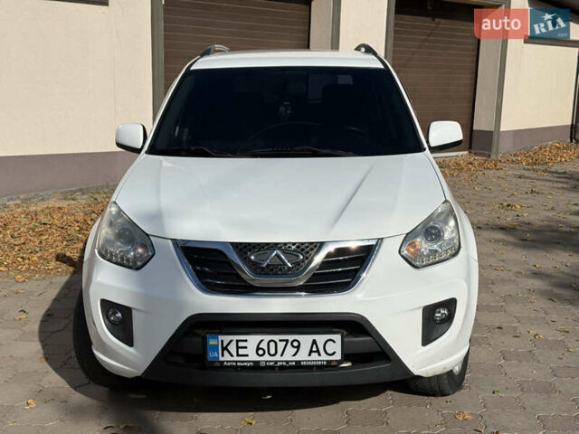 Белый Чери Тигго, объемом двигателя 1.85 л и пробегом 333 тыс. км за 4350 $, фото 1 на Automoto.ua