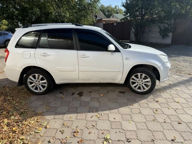 Білий Чері Тігго, об'ємом двигуна 1.8 л та пробігом 333 тис. км за 4350 $, фото 3 на Automoto.ua