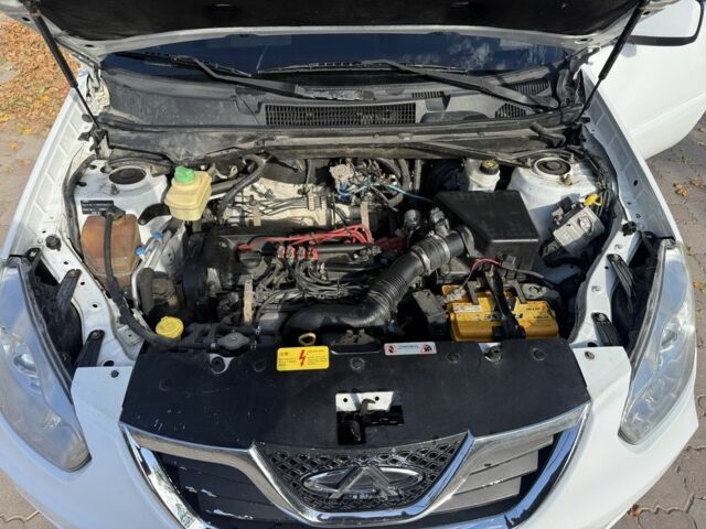 Білий Чері Тігго, об'ємом двигуна 1.8 л та пробігом 333 тис. км за 4350 $, фото 8 на Automoto.ua