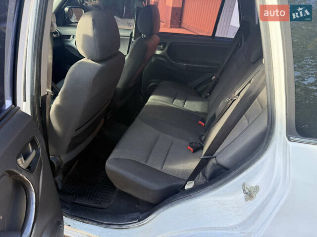 Білий Чері Тігго, об'ємом двигуна 1.85 л та пробігом 280 тис. км за 4350 $, фото 11 на Automoto.ua