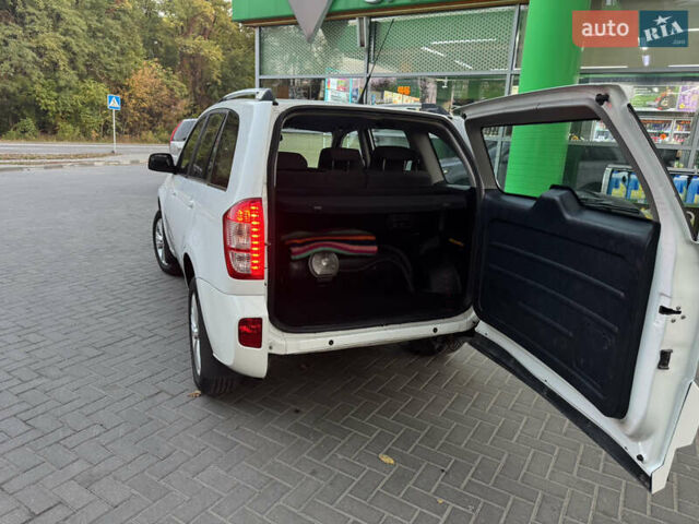 Білий Чері Тігго, об'ємом двигуна 1.85 л та пробігом 120 тис. км за 5750 $, фото 6 на Automoto.ua